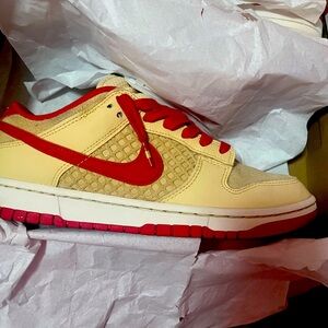 Strawberry waffle dunks